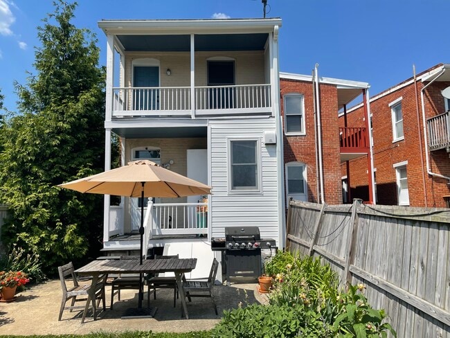 Photo - 216 Washington St