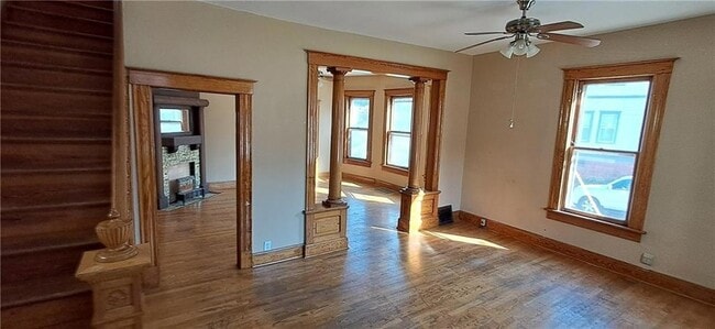 Photo - 2517 Olive St