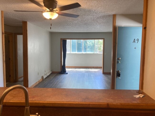 Building Photo - 1135 Florida Rd