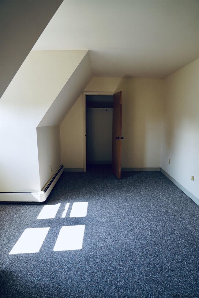 Photo - 497 State St