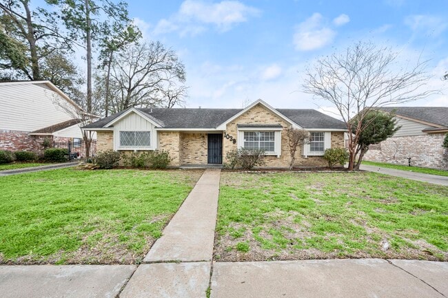 Building Photo - 1039 Marcella St