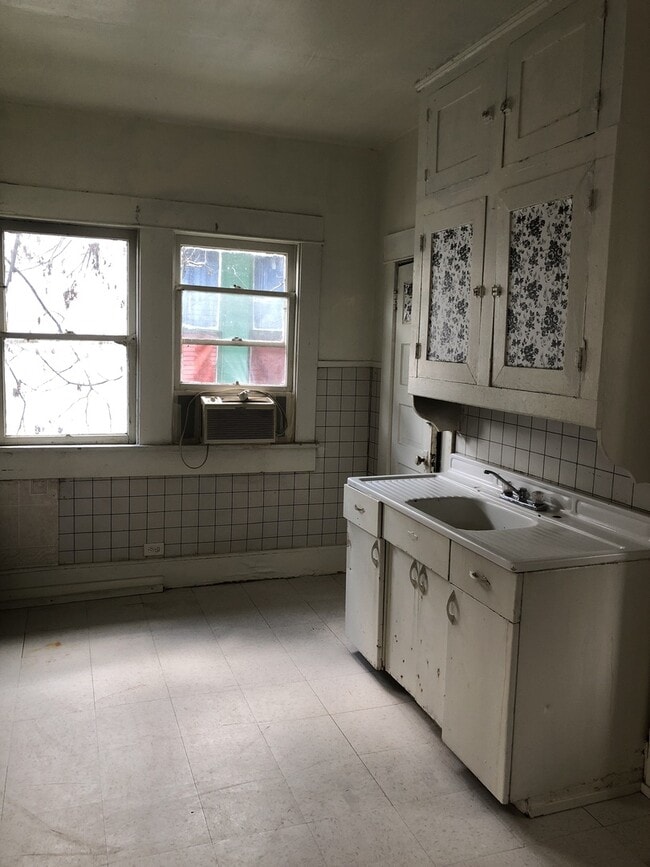 Photo - 3109 Darien St