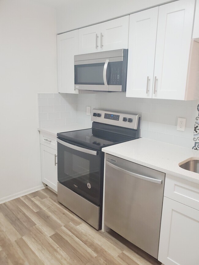 Photo - MacArthur Townhomes #601 Unit 601