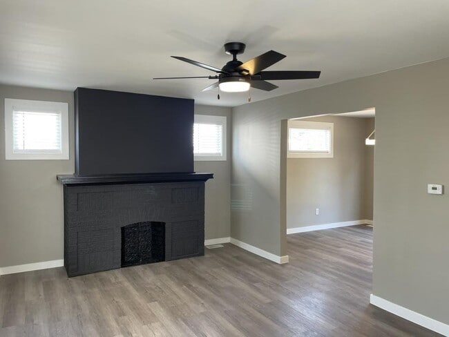 Photo - 706 S Richardson Ave