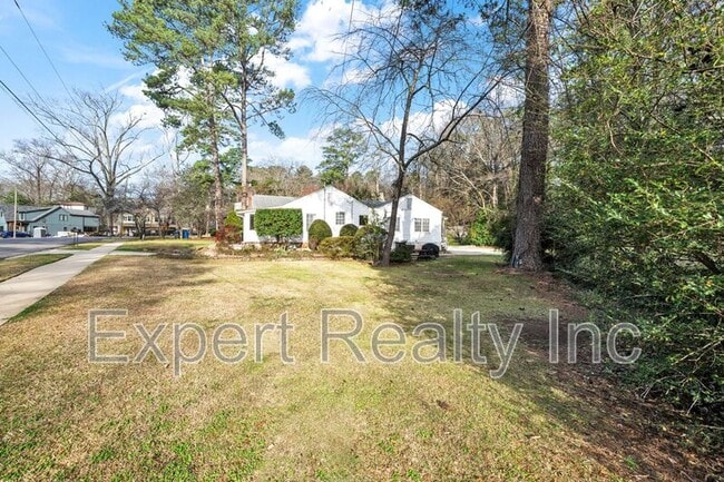 Photo - 1542 Somerset Dr