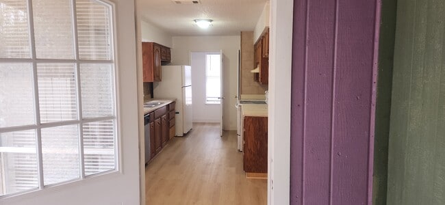 Kitchen area - 605 E Applegate Dr Unit B