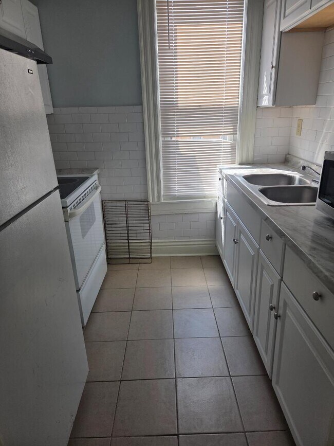 1558 Bardstown Rd