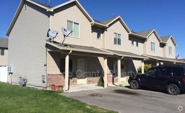 Building Photo - 1580 N Stevens Ave Rental