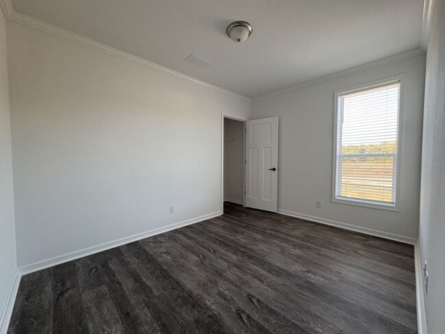 Photo - 1014 Morgan Jones Dr