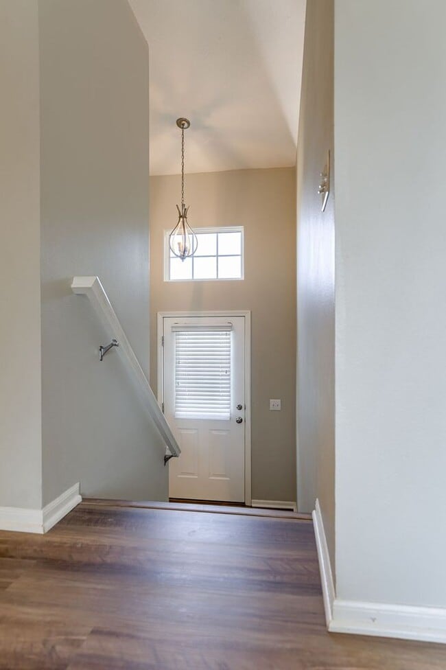 Photo - Must See 3 Bedroom In Coyote Run!!