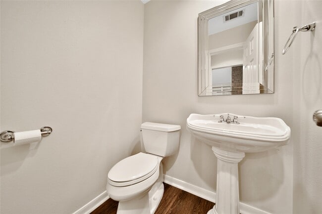 Building Photo - 3939 Fawn Creek Dr