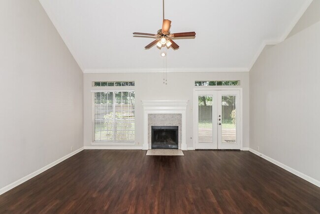 Photo - 3119 Creek Manor Dr Casa