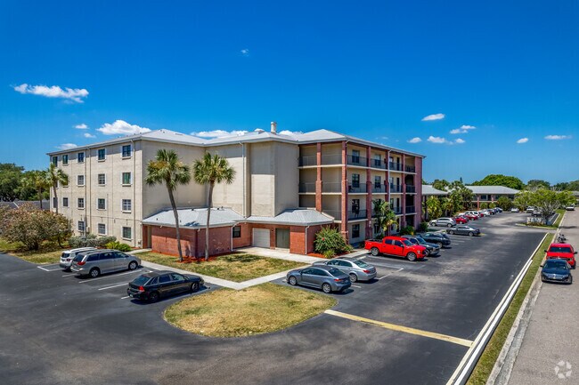 Concord Village - Concord Village Townhomes