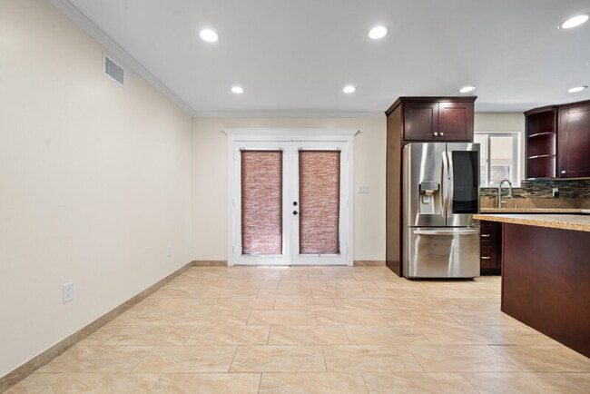 Photo - 1811 Greenfield Dr