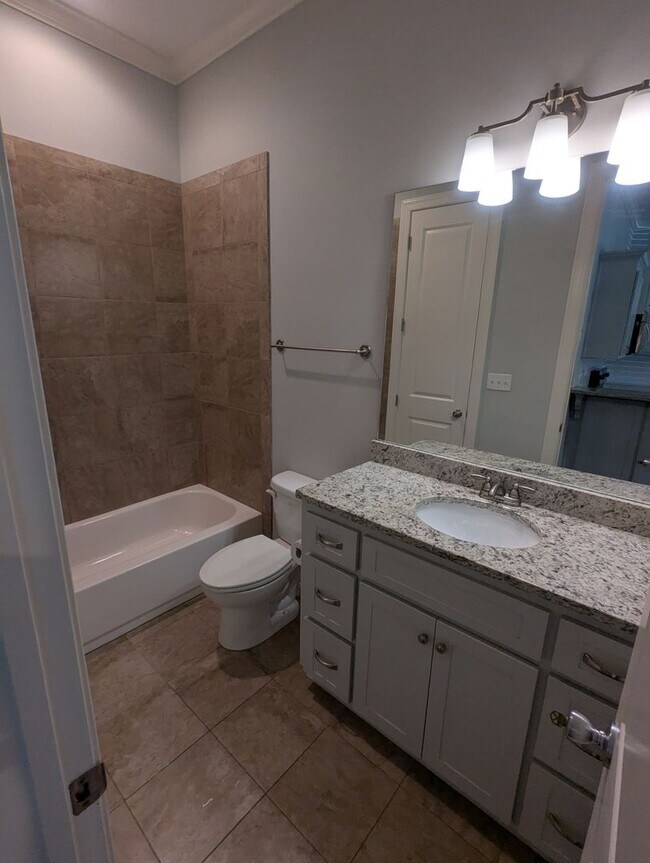 Photo - 2136 8th St