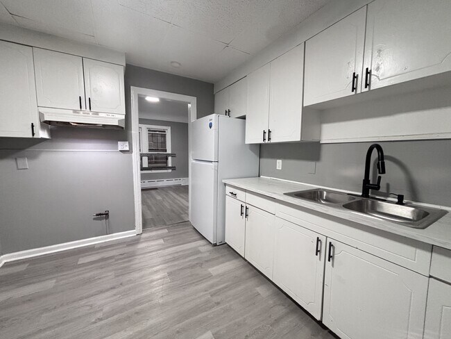 Photo - 5202 Devonshire Rd