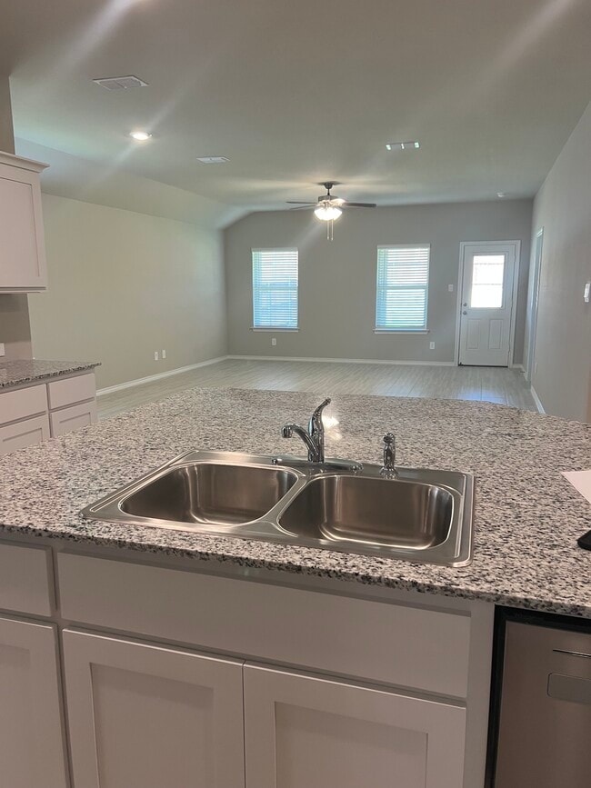 Photo - 1028 : Ingalls Pk Ln