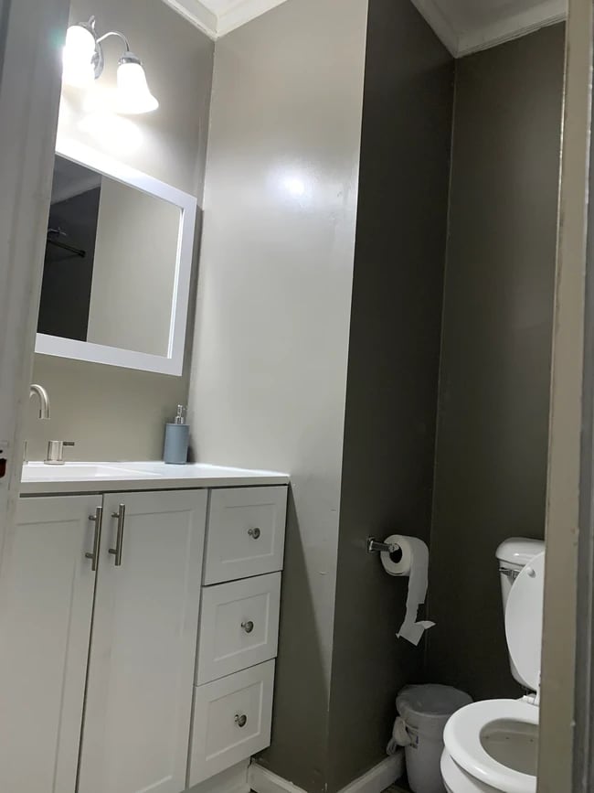 Otro - 7602 Hunt Club Rd