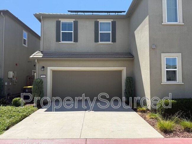 Photo - 2044 Daimler St Casa