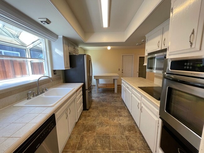 Photo - 1428 Roselli Dr