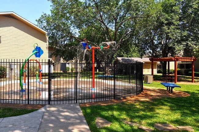 Photo - 1201 Monterrey Blvd Unidad d2