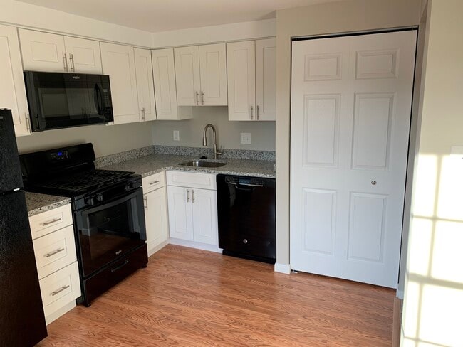 Photo - 1789 Patrick Pl