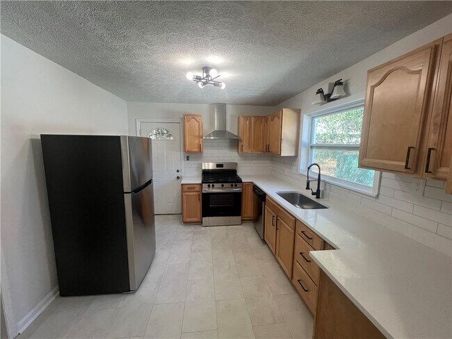 Photo - 125 Chappell Rd SW