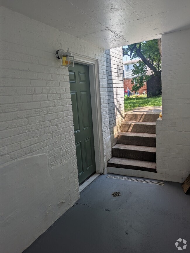 Building Photo - 6504 Hansford St Unit #B1 Rental