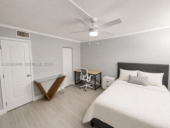 Photo - 15705 W Waterside Cir Unit 103