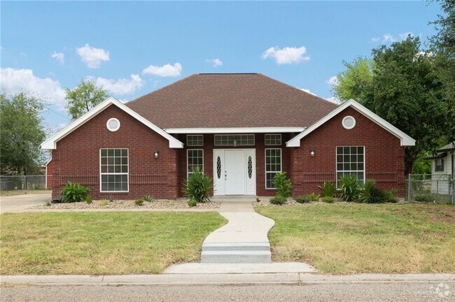 Building Photo - 2403 Sunset Ln Rental