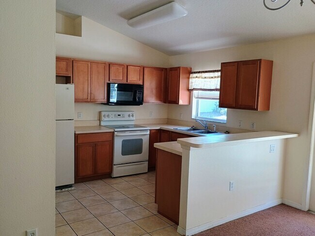 Photo - Very Nice 3-Bedroom, 2-Bath Home in a grea...