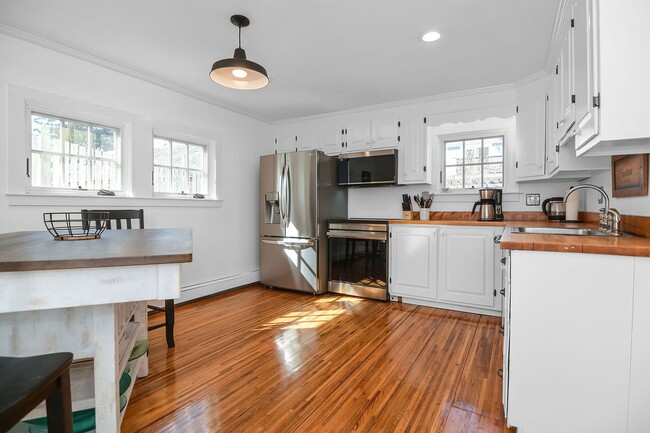 6 Mill Ln Unit Mill Brook House