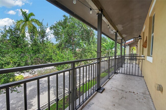 1213 SW 147th Ave
