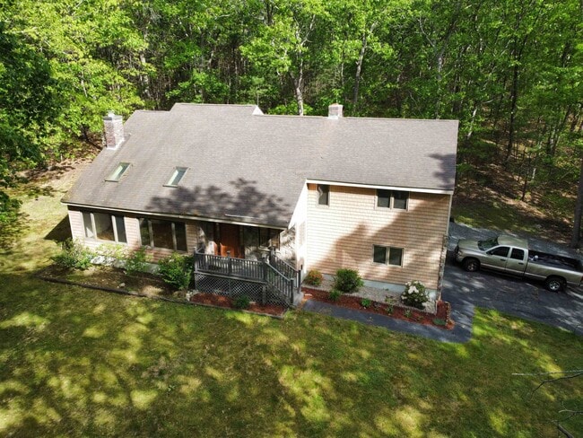 Photo - 200 Range Rd House