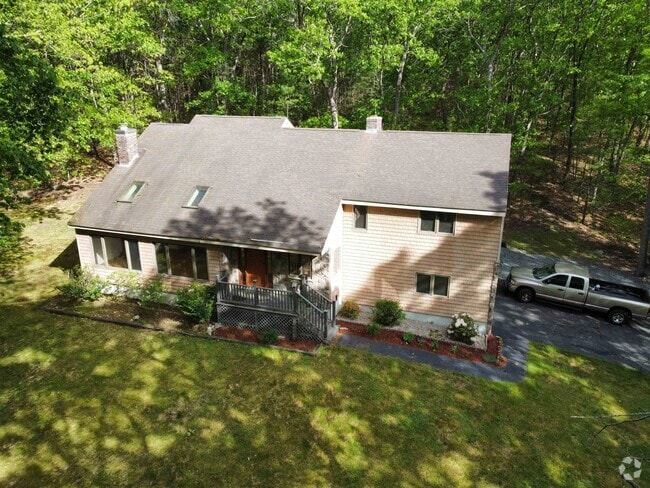 Building Photo - 200 Range Rd Rental