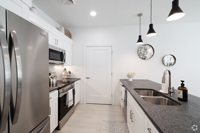 2BR, 2BA - 1,160SF - Kitchen