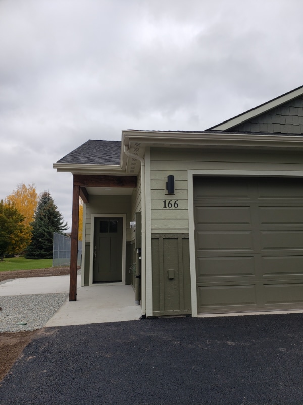 Photo - 165 Fairway Blvd