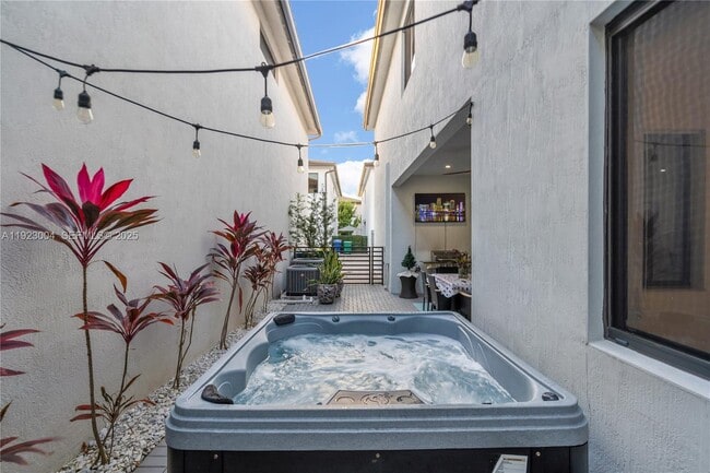 Photo - 4363 NW 81st Ave