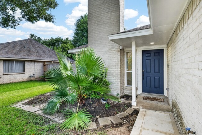 Photo - 17006 Enchanted Cir E