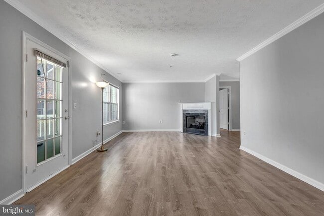 Photo - 3710 Excalibur Ct Unit 103