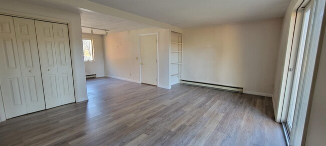 Building Photo - 23 Old Stagecoach Rd Unit 21