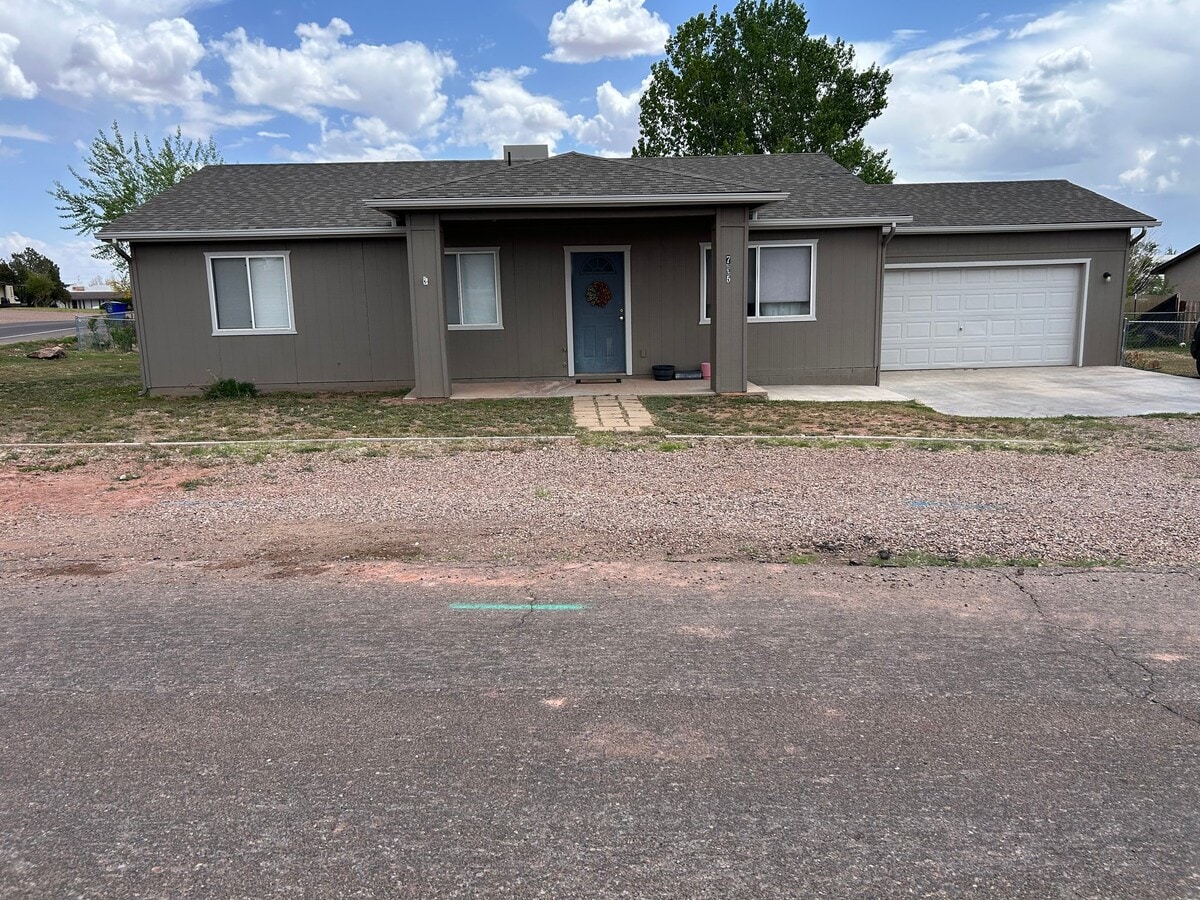 Photo - 775 Chelsea Ct