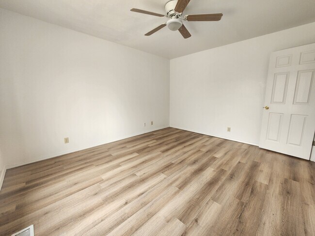 Photo - Heyburn Macs Duplex Unit 2