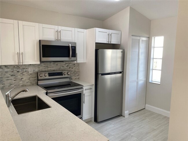 Photo - 14102 SW 120th Ct House