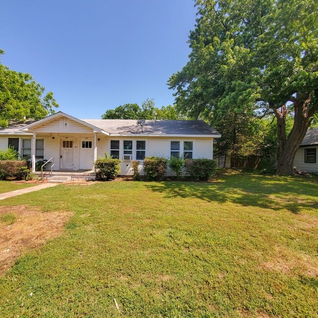 Photo - 2 Bedroom 1 bath Duplex