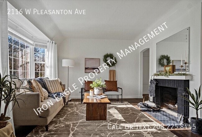 Photo - 2116 W Pleasanton Ave