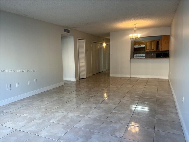 Building Photo - 6950 Miami Gardens Dr Unit 2-117