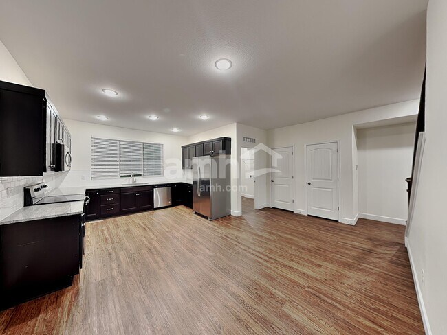 Photo - 4267 Crestone Peak St