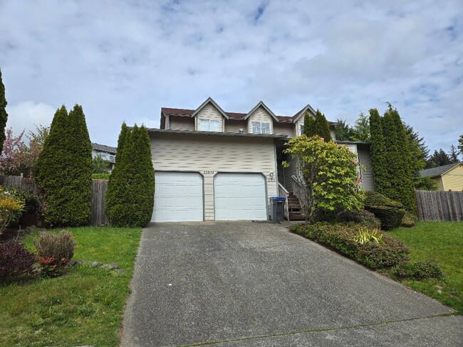 Photo - 13502 Eldridge Pl NW