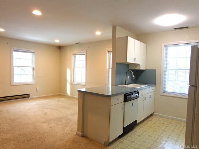 Photo - 1828 Commerce St